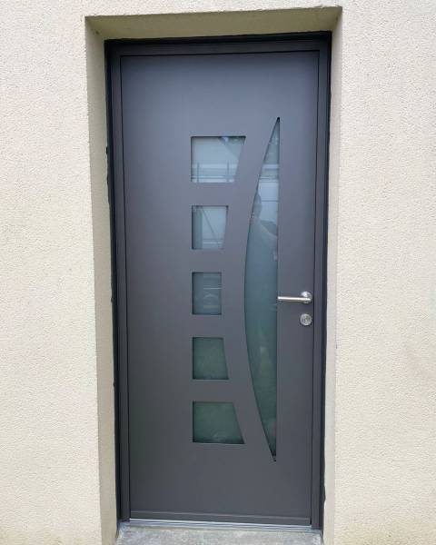 Portes d'entrée en aluminium : porte d'entrée alu contemporaine kline (lunaire gris 2900 sablé). Wilco Yvelines 78